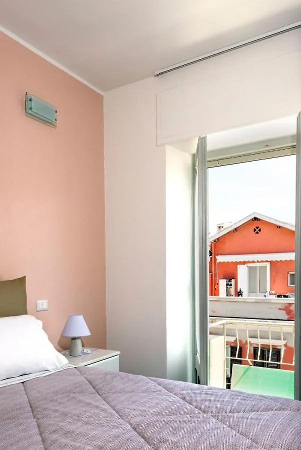 B-Karalis Bed and Breakfast Cagliari 0*,  Italia